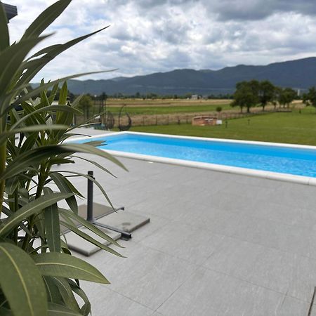 Villa Biser Gacke Sinac Kültér fotó