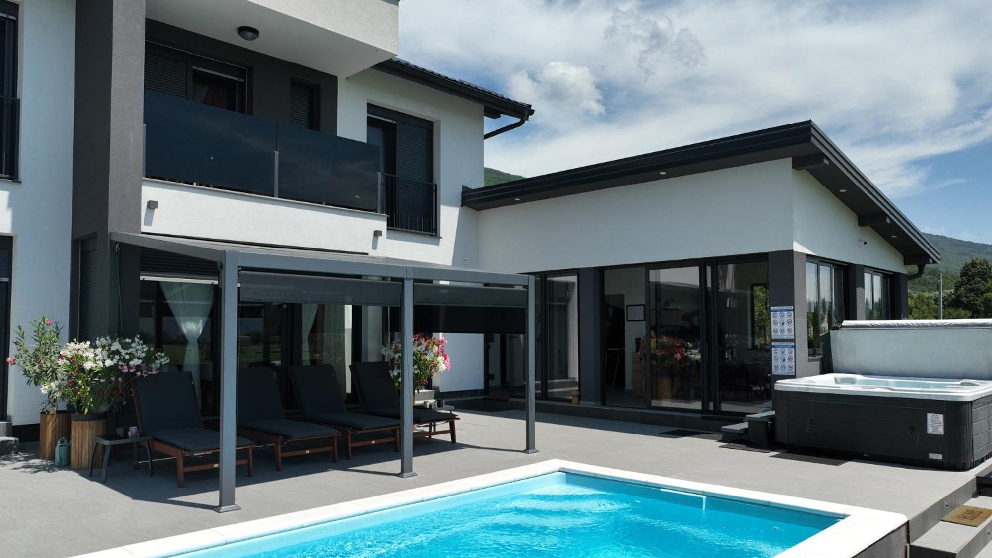 Villa Biser Gacke Sinac Kültér fotó